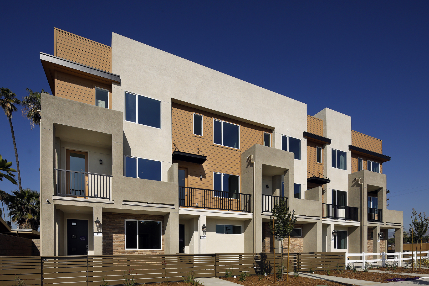 0053 4000 Valley Oak Lane