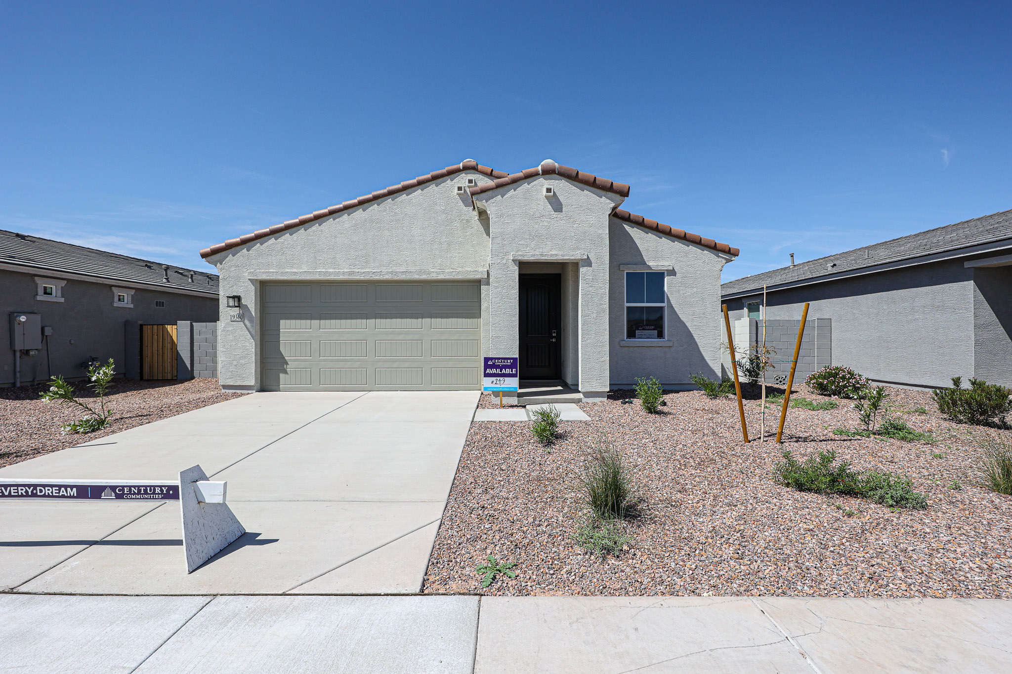 0249 19360 N Diego Way