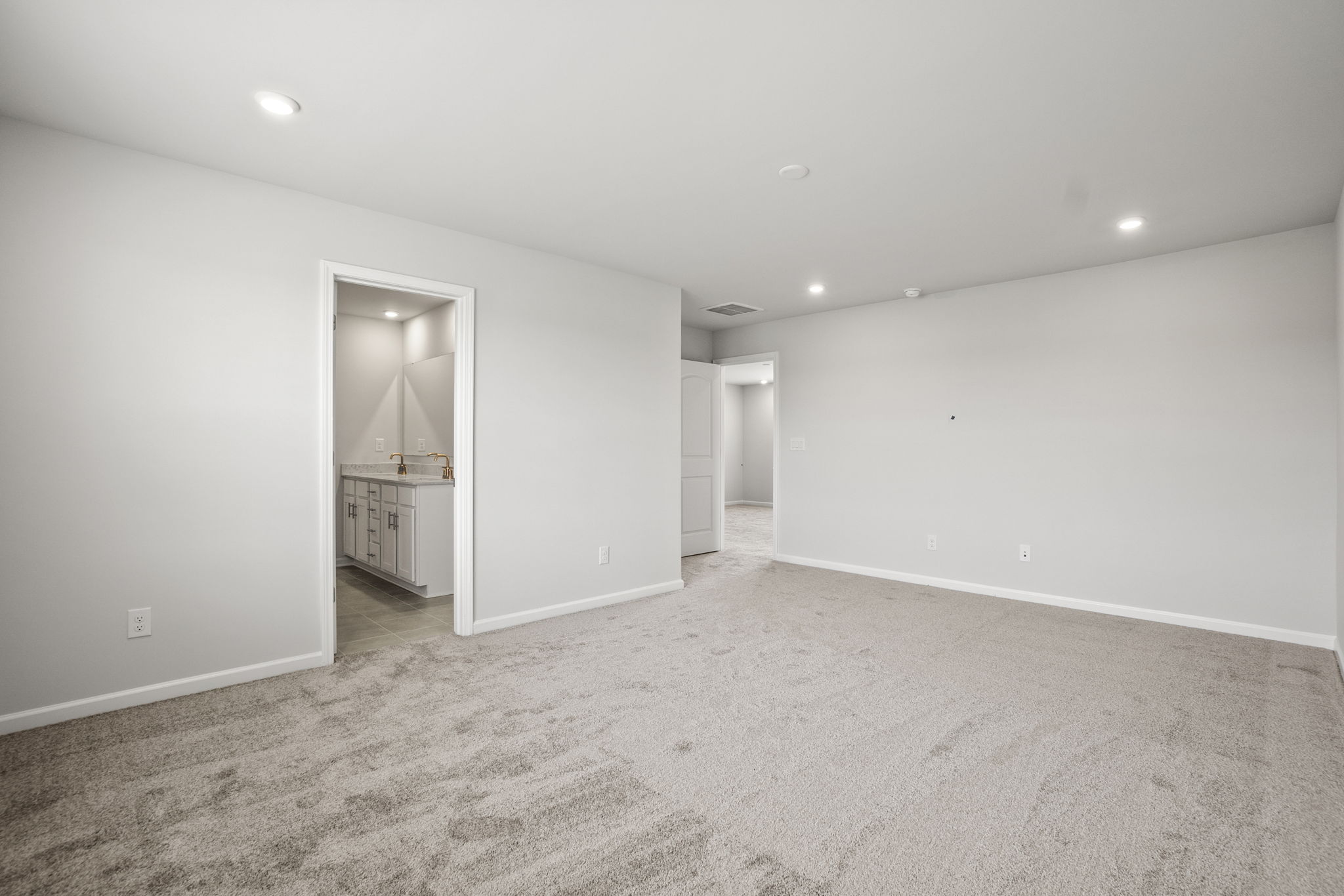 Caldwell Primary Suite